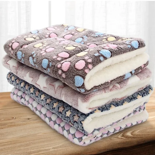 Soft Fluffy Winter Dog Blanket Pet Sleeping Blanket Warm Breathable Cat Cover Blanket Comfortable Sleeping Sheet Mat Pet Items